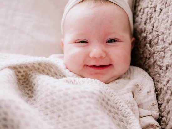 Coupon ???? Wiegdeken Wol - Pure Baby Love - Bee - Taupe ???? - Afbeelding 4